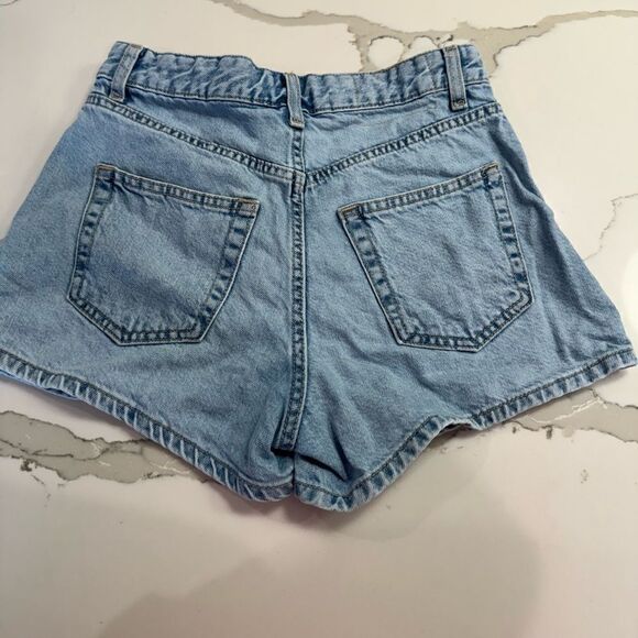 Bershka denim shorts. Size 2. - Picture 2 of 5